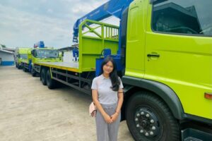 Menjual Truk dan bus terbaik hino, tangguh dan irit, Mempunyai layanan purnajual terbaik dan terpercaya Info Harga Truk Hino Hubungi 085161080459